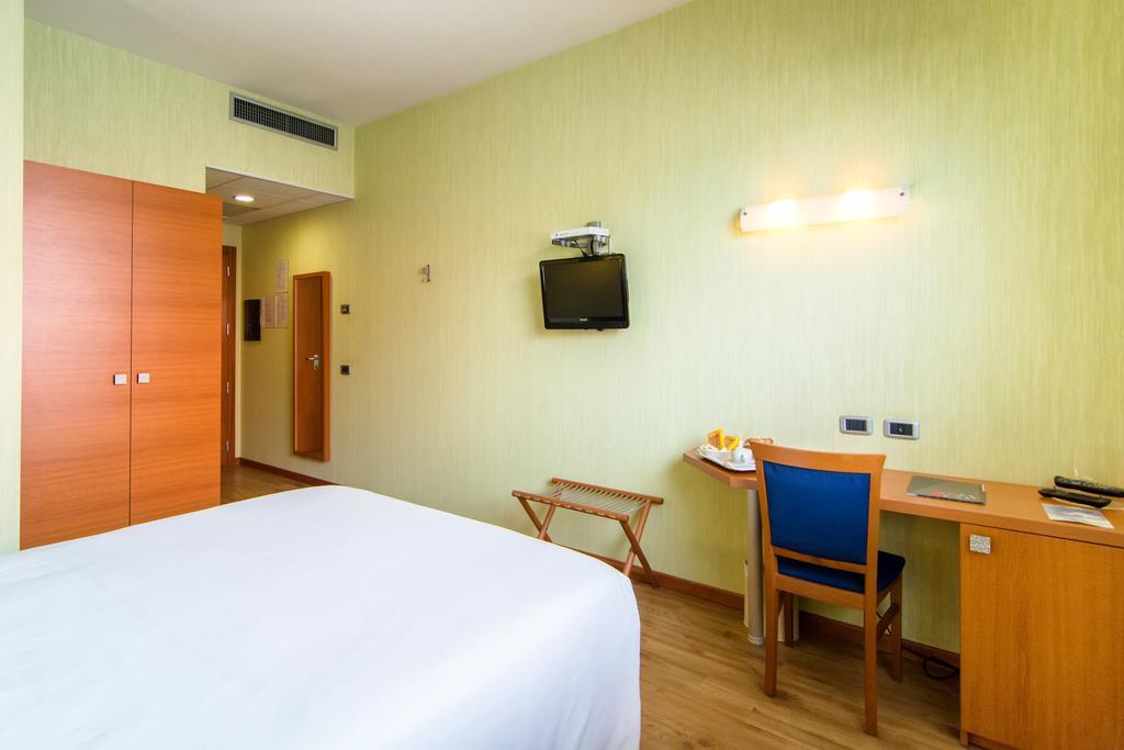 Hotel Concorde Camerano Exteriér fotografie